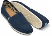    Classic Navy Canvas  Toms